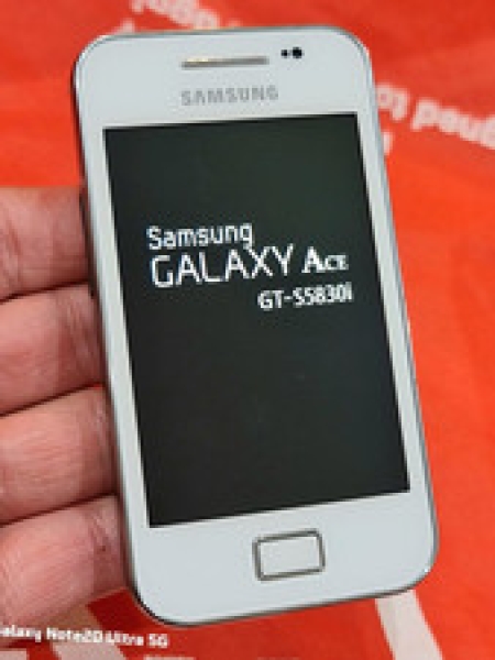 Samsung Galaxy Ace GT-S5830 (entsperrt) Smartphone einwandfreier Zustand kostenloser Versand