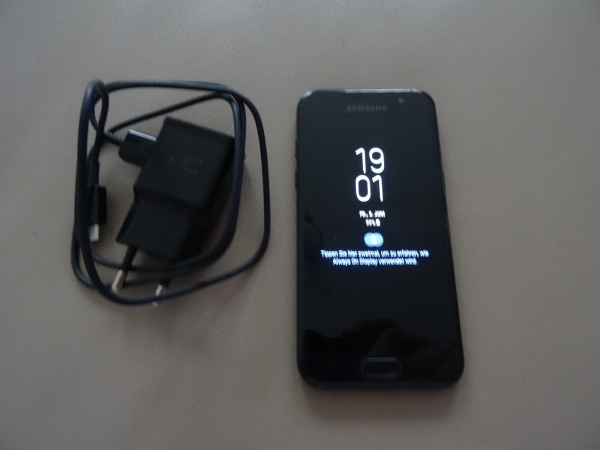 Samsung Galaxy A3 SM-A320FL 16GB (Ohne Simlock) Smartphone