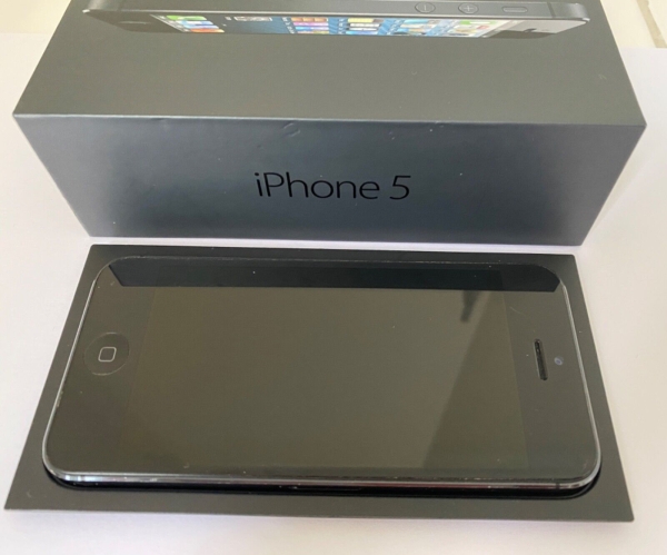 Apple iPhone 5 – 16GB – Schwarz & Schiefer (Entsperrt) A1429 (GSM)