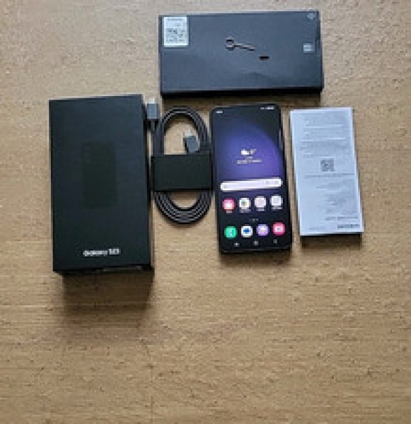 Samsung Galaxy S23 SM-S911B/DS 128GB schwarz Dual Sim entsperrt Android Smartphone