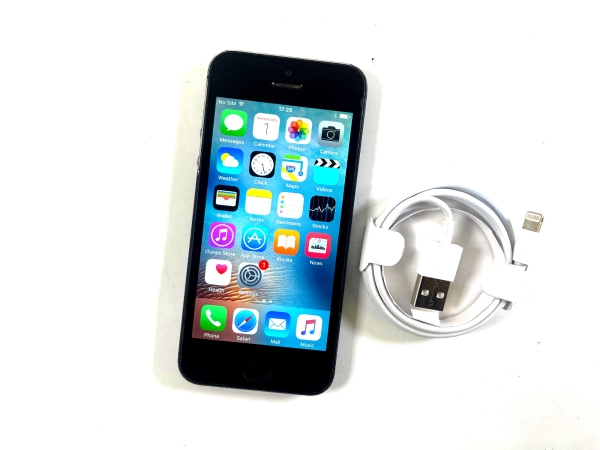 Apple iPhone 5 16GB Schwarz & Schiefer Entsperrt GUTER ZUSTAND GRADE B/C 550