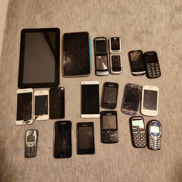 Handy Smartphone Apple Iphone Tablet Konvolut Bastler Schrott Samsung Huawei