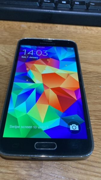 Samsung Galaxy S5 SM-G900F – 16GB – weißes (entsperrt) Smartphone defekt #196