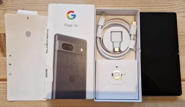 Google Pixel 7a 128GB 5G 6,1″ Smartphone entsperrt SIM-frei – zweimal benutzt