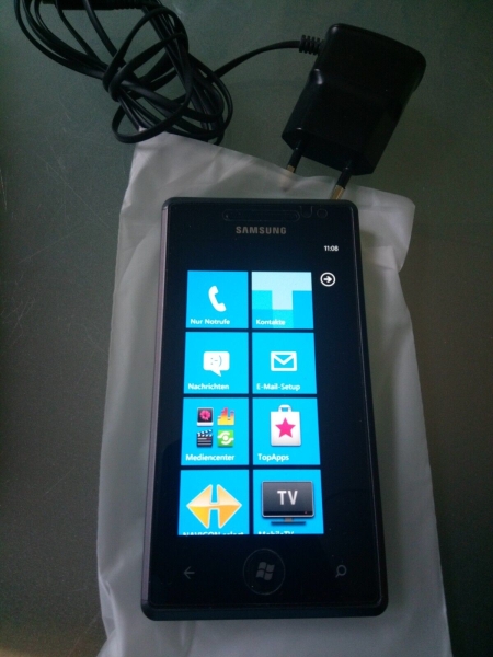 Samsung Omnia 7 (GT-I8700) Smartphone in schwarz (guter Zustand & ohne Simlock)