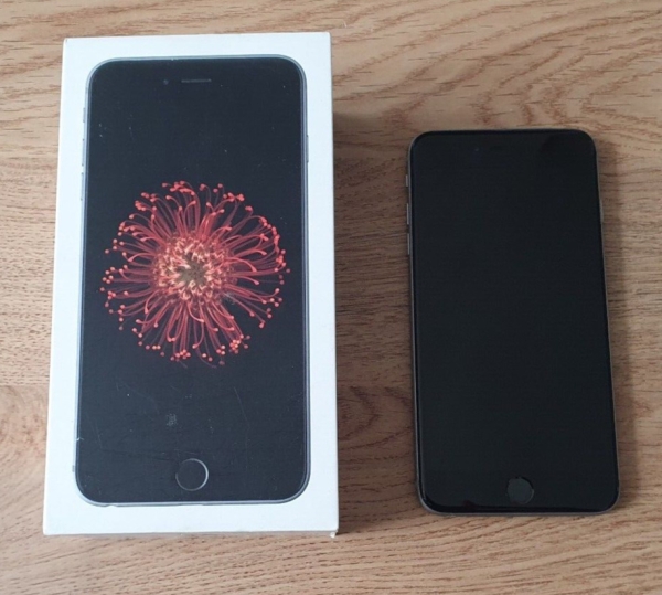 Apple MGAJ2B/A iPhone 6 Plus 5,5″ 64GB silber NICHT GELADEN ODER EINGESCHALTET, hervorragender Zustand