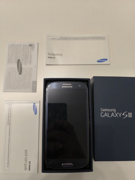 Samsung  Galaxy Ace 3 GT-S7275R – 8GB – Schwarz (Ohne Simlock) Smartphone
