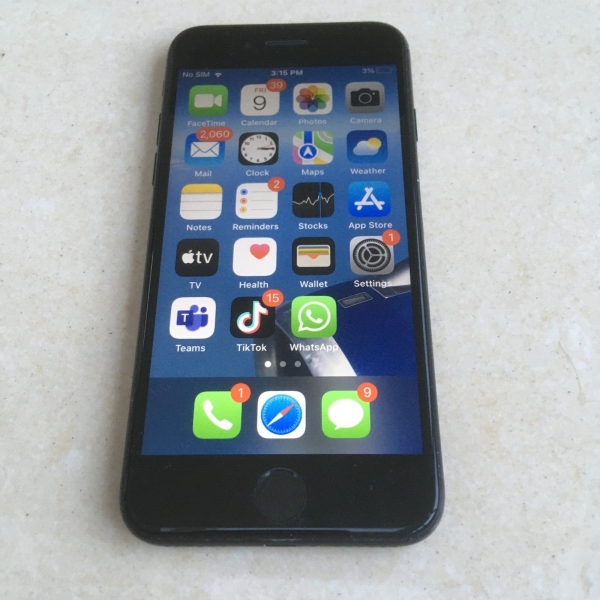 Apple iPhone 7 – 32GB – Mattschwarz (Entsperrt) – Top Zustand