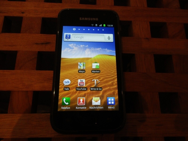 SAMSUNG Galaxy S Smartphone GT-I9000 8GB Metallic Black  ohne Simlock