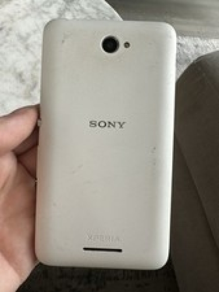 Sony Xperia E4 E2105 – 8GB – weißes (entsperrt) Android 4.4 Smartphone