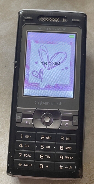 2006 Sony Ericsson Cyber-shot K800i Smartphone – samtigschwarz