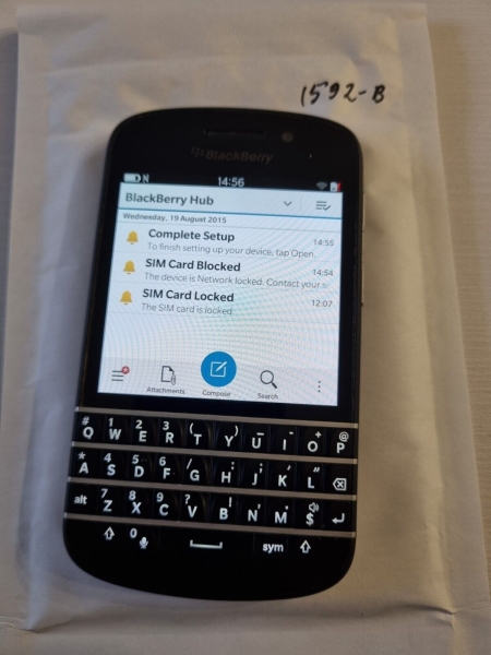 BlackBerry Q10 SQN100-3 schwarz Smartphone defekt