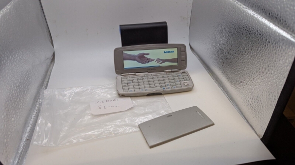 Nokia 9300 Smartphone Handy – Silber Smartphone RAE-6