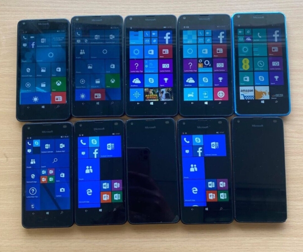 RESTPOSTEN x10 Microsoft Nokia Lumia 550/640 LTE 4G Smartphones (entsperrt) funktionstüchtig