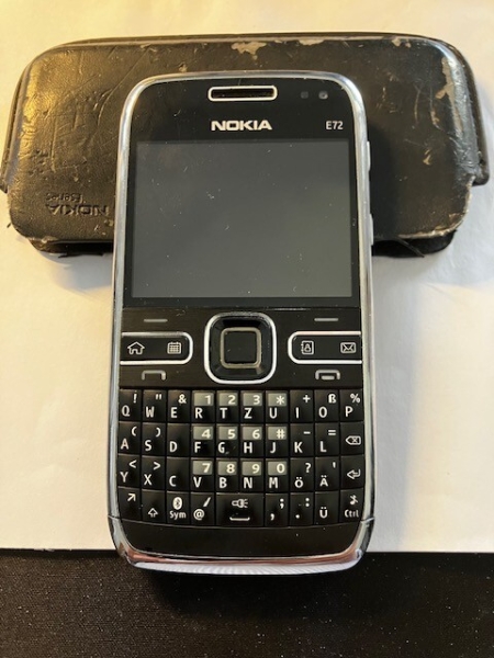 Nokia  E72 – Schwarz (Vodafone) Smartphone