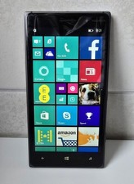 Nokia Lumia 830 RM-984 16GB LTE 4G GPS (EE) schwarz Windows 8.1 Smartphone