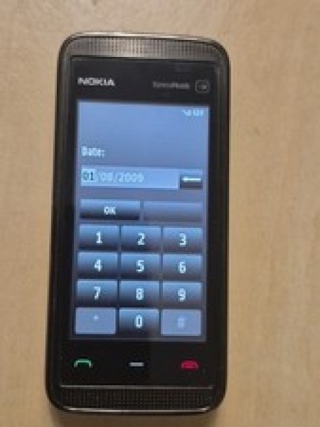 Nokia XpressMusic 5530 Smartphone (entsperrt) – Schwarz/Rot