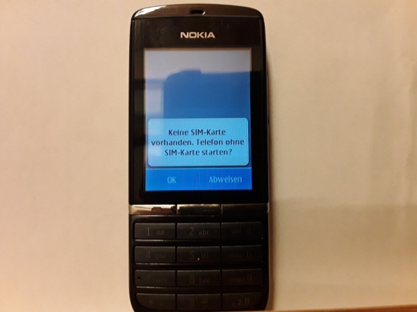 Handy  Nokia 300 grau  (ohne Simlock) Smartphone
