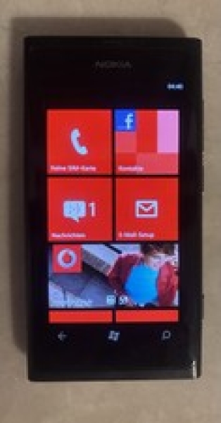 Nokia  Lumia 800 – 16GB – Schwarz (Vodafone) Smartphone