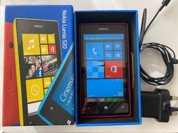 Nokia Lumia 520 Smartphone Handy (entsperrt) – 8GB – rot