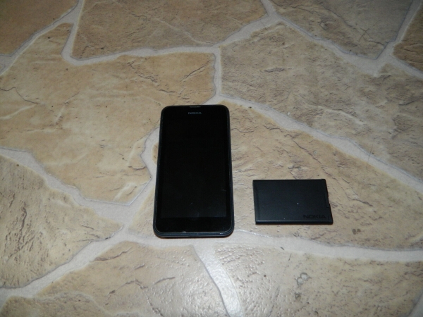 Nokia Lumia 530 : Smartphone / Handy – Gut – ohne Ladekabel
