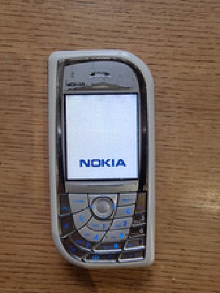 Nokia 7610 – Silber Grau Smartphone