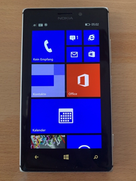 Nokia  Lumia 925 – 16GB – Grau (Ohne Simlock) Smartphone samt Zubehörpaket OVP