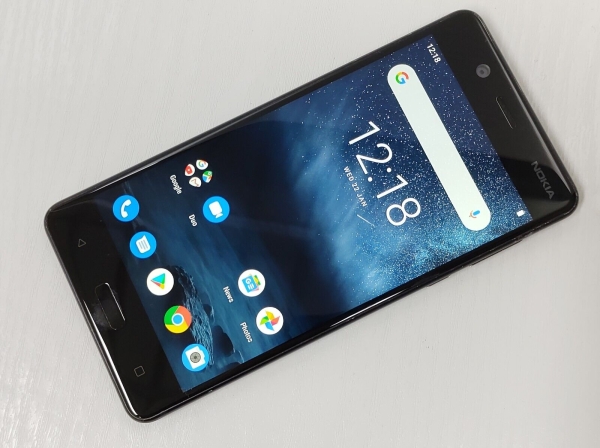 Nokia 5 ENTSPERRT Android Smartphone TA-1024 schwarz 16GB/4G (2017) – GRADE B