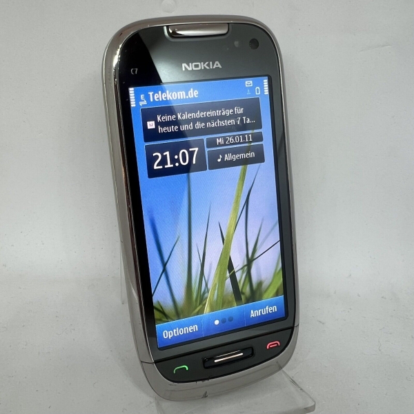 Nokia C7-00 (RM-675) Smartphone in Silber (Sehr guter Zustand und ohne Simlock)