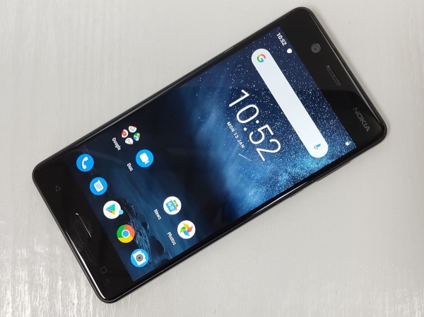 Nokia 5 ENTSPERRT Android Smartphone TA-1025 16GB 5,2 Zoll schwarz 2017 – Klasse B