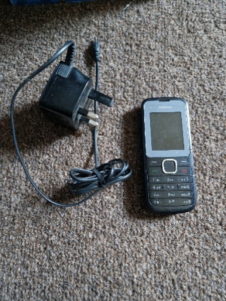 Nokia C1-01 – dunkelgrau
