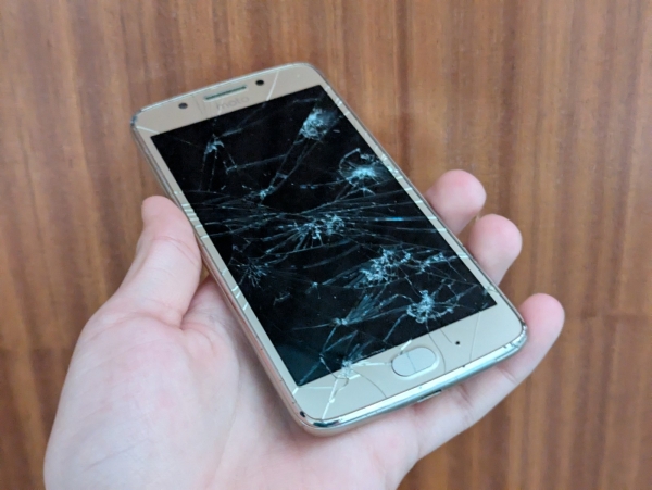 Motorola  MOTO G5 – 16GB – Fine Gold ZERSTÖRT KEINE FUNKTION Smartphone