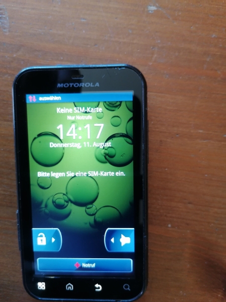 Kleines Smartphone Motorola DEFY MINI gebraucht,funktioniert.