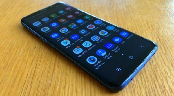 Samsung Galaxy S9 SM-G960F 64GB (entsperrt)