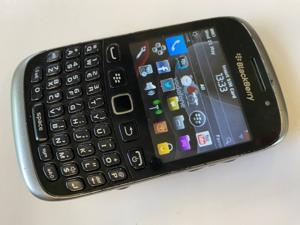 BlackBerry Curve 9320 Smartphone (entsperrt) – schwarz