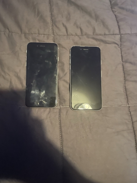 Apple iPhone 6 – 32GB – Space Grau x2 (NICHT FUNKTIONSFÄHIG)