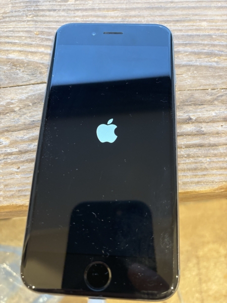 Apple iPhone 6 – 16GB – Space Grau (Entsperrt) A1586 (CDMA + GSM) – lässt sich nicht einschalten