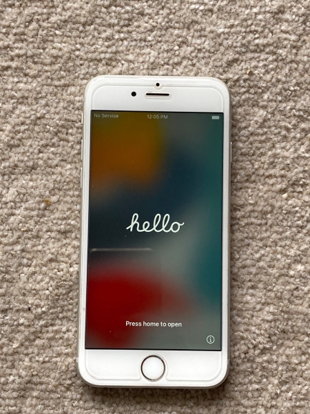 Apple iPhone 6s – 32GB – Silber (Vodafone) A1688 (CDMA + GSM)