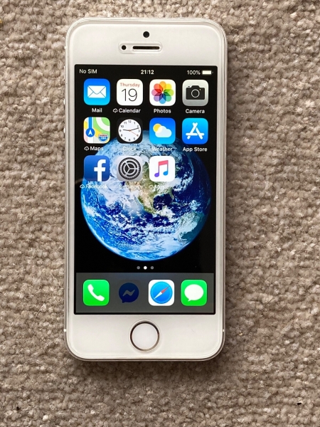Apple iPhone 5s – 16GB – Silber (Vodafone) A1457 (GSM)