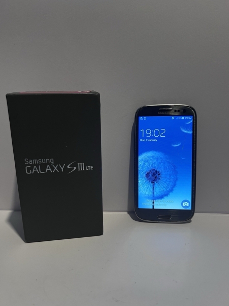 Samsung Galaxy S III LTE GT-I9305 – 16GB – Schwarz – Orange Gesperrtes Handy mit Box