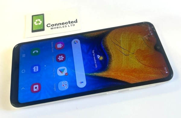 Samsung Galaxy A20e (A202F) Smartphone – entsperrt – 32GB weiß Android 11 Schaden