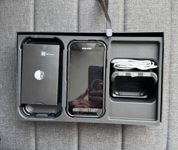 Samsung Galaxy G888F titangrau 32GB entsperrt 5,1″ Set Android Smartphone