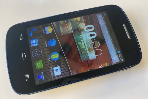 Alcatel One Touch Pop C1 (4015X) Smartphone – entsperrt – Android 4 Compact