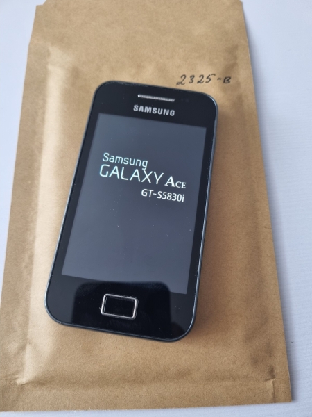 Samsung Galaxy Ace GT-S5830i Smartphone (entsperrt) – lila