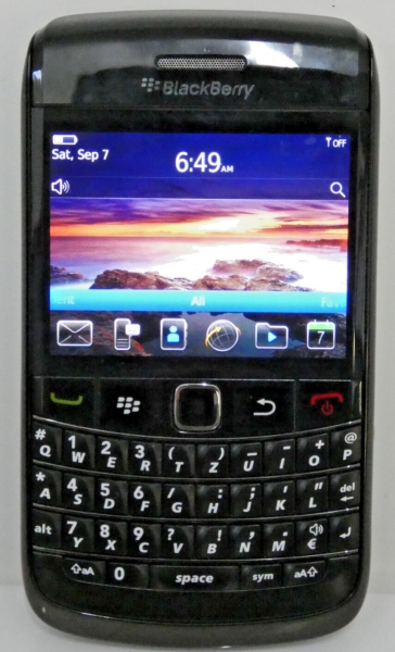 Smartphone BlackBerry Bold 9780 8GB entsperrt neue Tastatur Bluetooth WiFi MP3