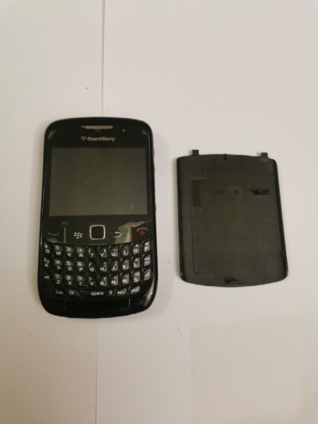 BlackBerry Curve 8520 2,4″ 256 MB, 2MP entsperrt Smartphone – schwarz – Ersatzteile