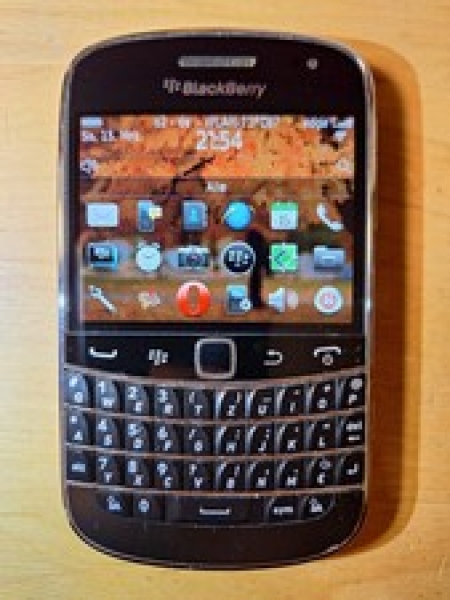 BlackBerry  Bold 9900 – Schwarz (Ohne Simlock) Smartphone (PRD-39472-026)