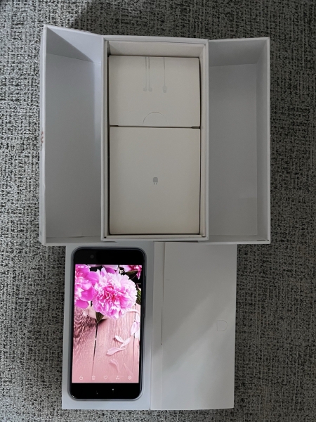Huawei P10 VTR-L29 128GB Blau (Dual Sim entsperrt) Smartphone_Gebraucht_Kamera Defekt