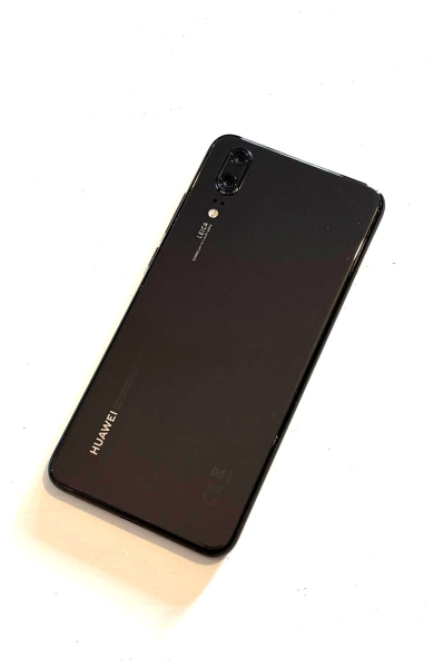 Huawei P20 EML-L29 – 128GB – schwarz – entsperrtes Smartphone – sehr guter Zustand
