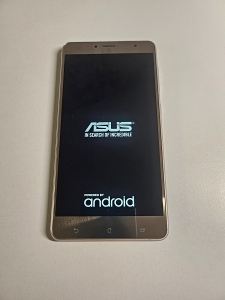 Asus ZenFone Smartphone Android